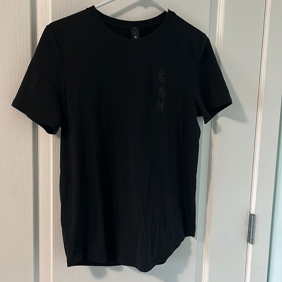 Lululemon Shirt - Picture 1 of 11